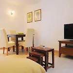 One-bedroom House In I Holiday home