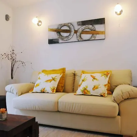 One-bedroom House In I * Лабин