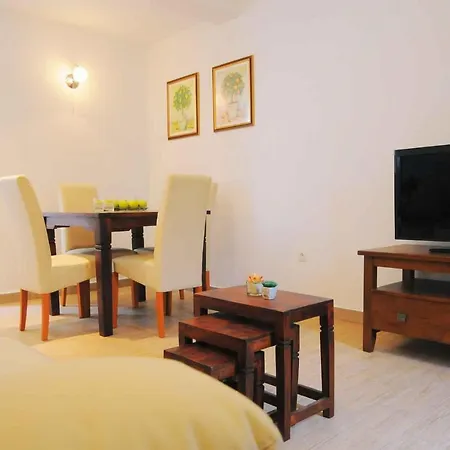 One-bedroom House In I Дом отдыха